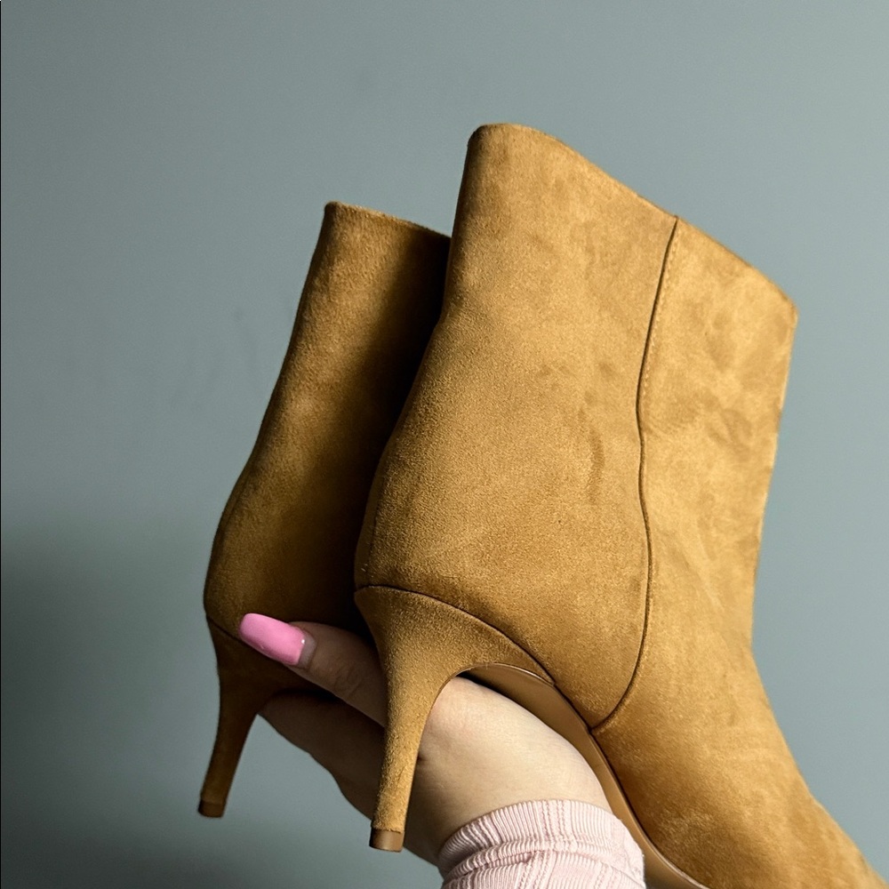H&M Chic Tan Brown Suede Kitten Heel Pointed Toe Ankle Booties - Picture 4 of 8